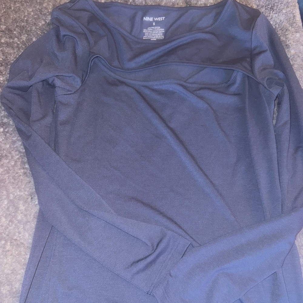Never worn long sleeve
